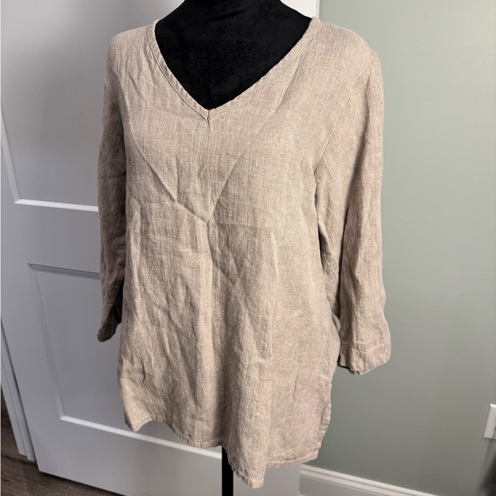 Flax V Pullover - Linen Shirt tan color 3/4 length sleeves